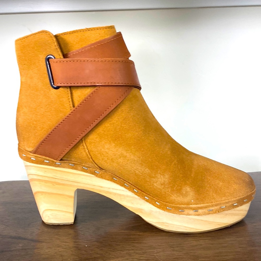 Free People Bungalow Clog Boot - Sand